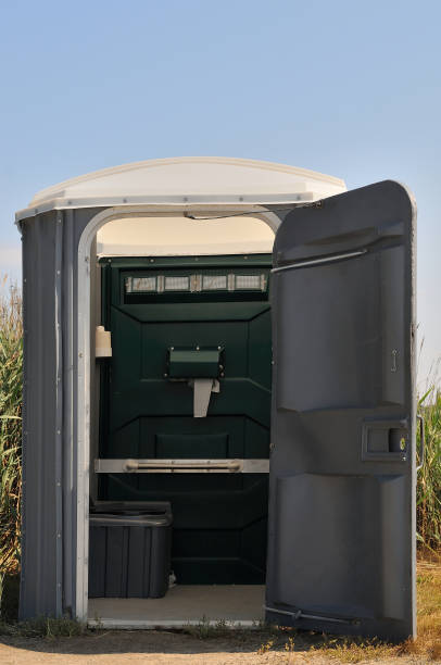 Portable Toilet Options We Offer in Farley, KY